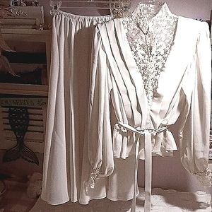 Gorgeous NATURAL INGREDIENTS 2pc. Lace Pleated Peblum Blouce With Skirt.  9/10